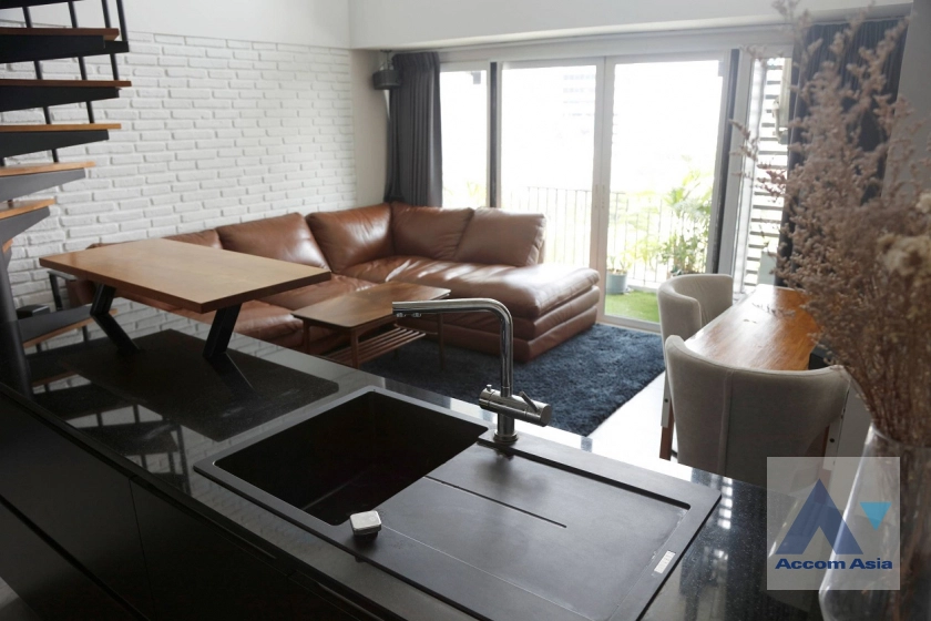 Duplex Condo |  2 Bedrooms  Condominium For Rent & Sale in Sukhumvit, Bangkok  near BTS Thong Lo (AA42534)