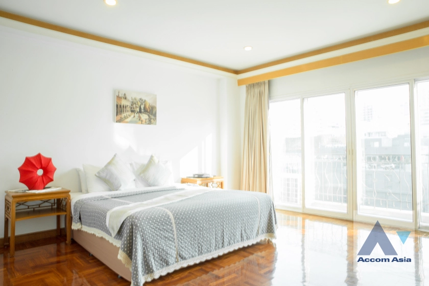 5  3 br Apartment For Rent in Sukhumvit ,Bangkok BTS Nana at Luxurious and Comfortable living AA42540