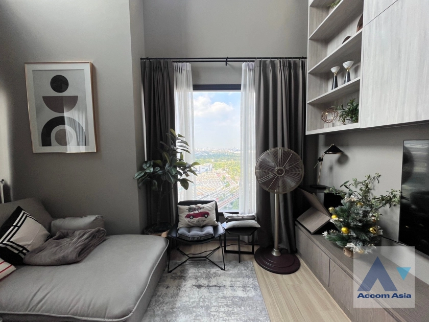 9  2 br Condominium For Rent in Phaholyothin ,Bangkok  at M Jatujak AA42543