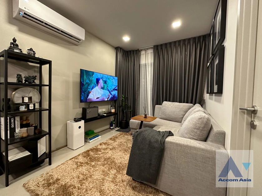  2 Bedrooms  Condominium For Rent in Sukhumvit, Bangkok  near BTS On Nut (AA42562)