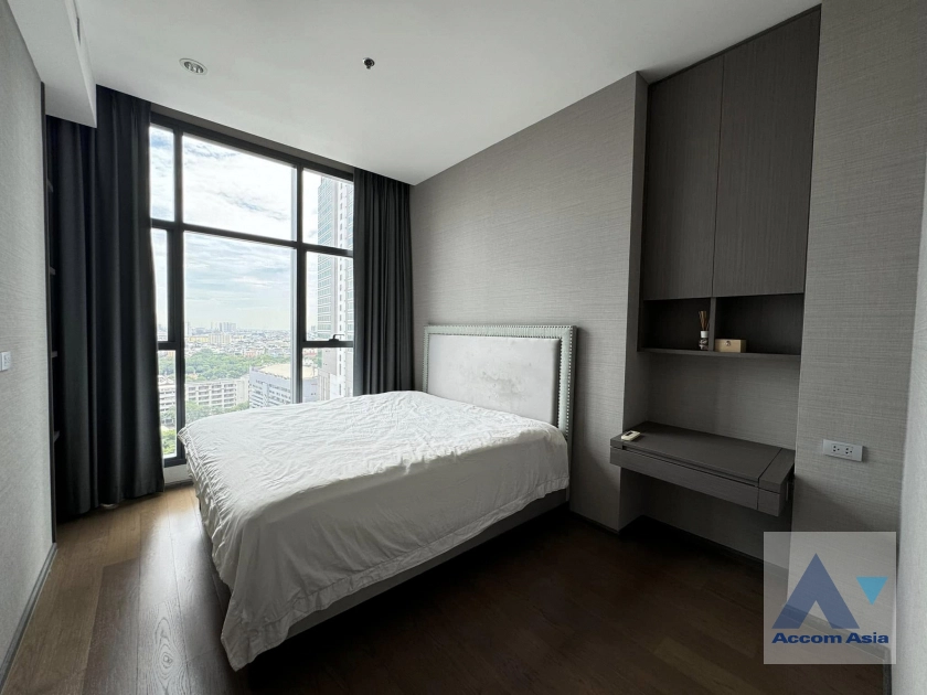 5  2 br Condominium For Sale in Silom ,Bangkok BTS Surasak at The Diplomat Sathorn AA42574