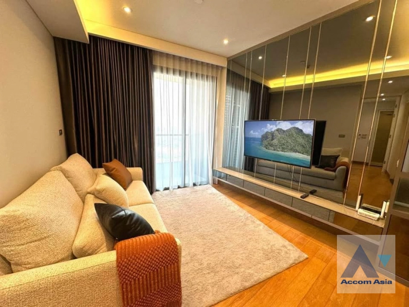  2 Bedrooms  Condominium For Rent in Sukhumvit, Bangkok  near BTS Phrom Phong (AA42587)