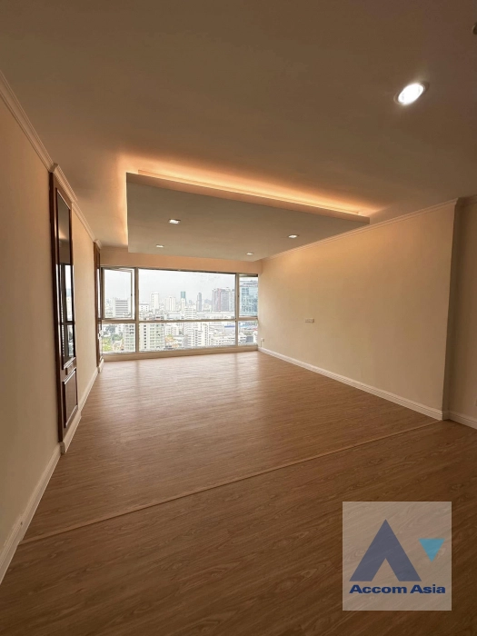 Newly renovated |  2 Bedrooms  Condominium For Sale in Sukhumvit, Bangkok  near BTS Nana (AA42595)