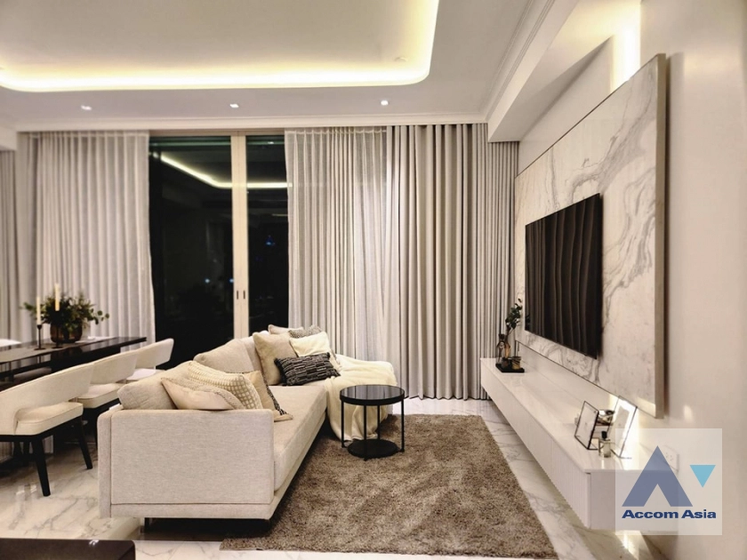  1  3 br Condominium For Sale in Sukhumvit ,Bangkok BTS Phrom Phong at Royce Private Residences AA42608