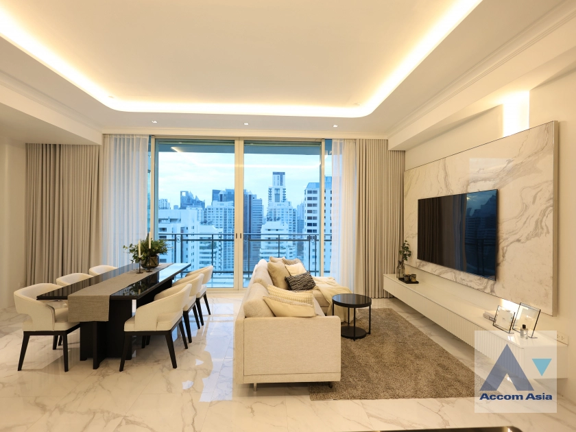  1  3 br Condominium For Sale in Sukhumvit ,Bangkok BTS Phrom Phong at Royce Private Residences AA42608