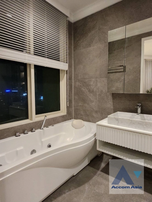 19  3 br Condominium For Sale in Sukhumvit ,Bangkok BTS Phrom Phong at Royce Private Residences AA42608