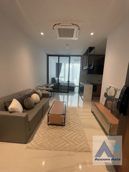  1 Bedroom  Condominium For Rent in Sathorn, Bangkok  near BTS Chong Nonsi - MRT Lumphini (AA42610)