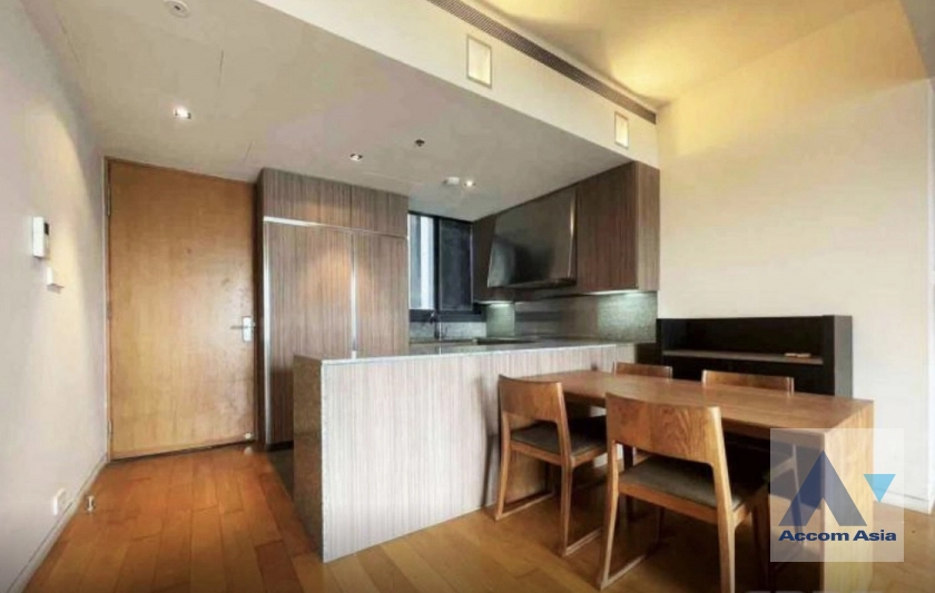  2 Bedrooms  Condominium For Sale in Sathorn, Bangkok  near BTS Chong Nonsi - MRT Lumphini (AA42614)