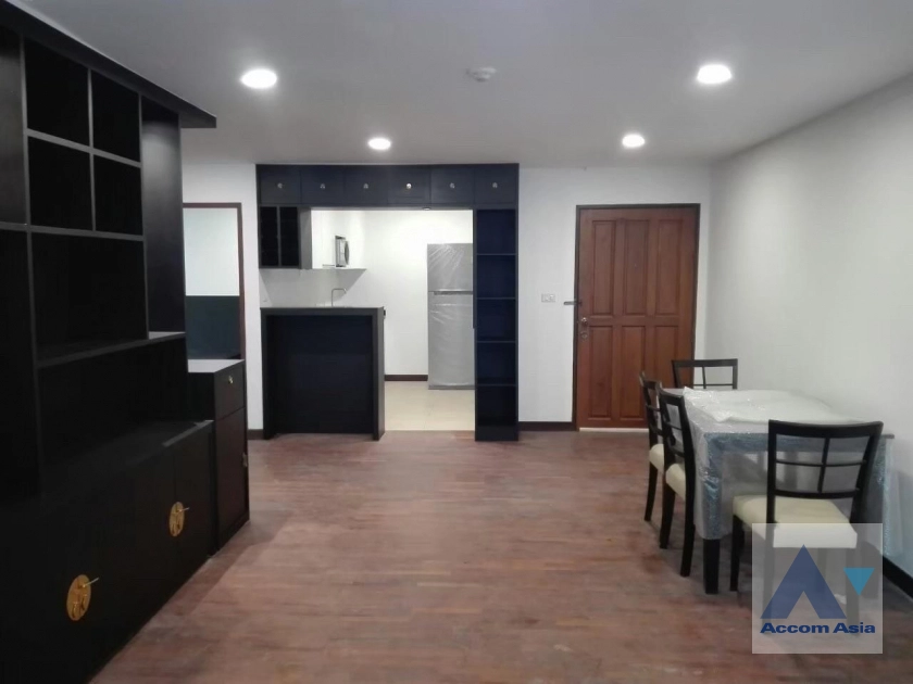 Baan Chan Condominium Condominium  2 Bedroom for Sale BTS Thong Lo in Sukhumvit Bangkok