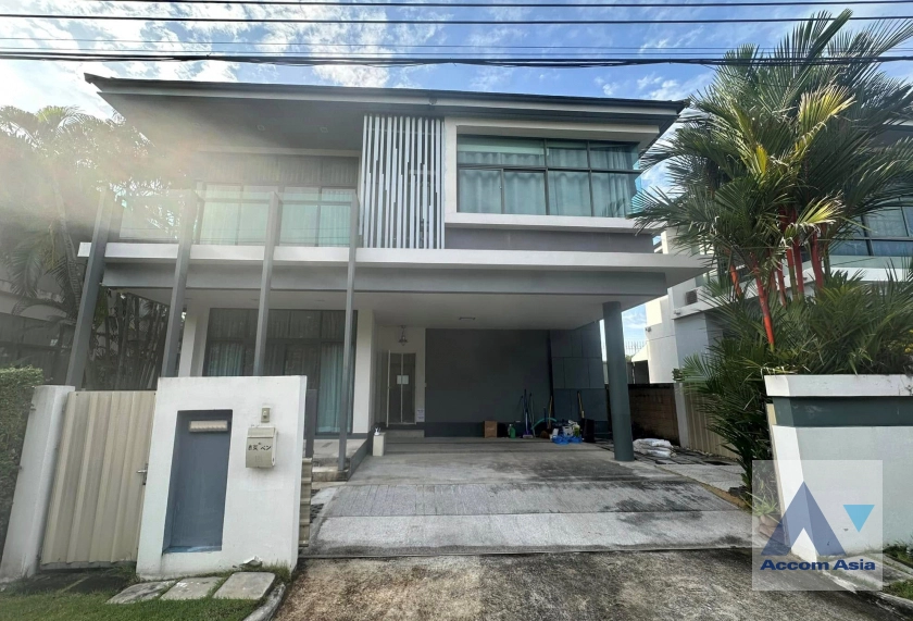 Fully Furnished |  3 Bedrooms  House For Rent in Ramkhamhaeng, Bangkok  (AA42629)