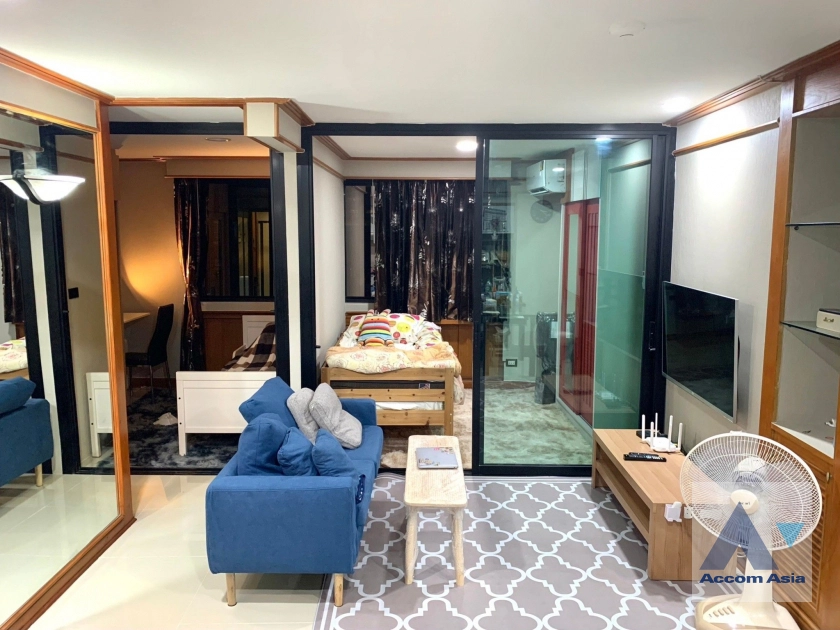  2 Bedrooms  Condominium For Rent & Sale in Sukhumvit, Bangkok  near BTS Asok - MRT Sukhumvit (AA42660)