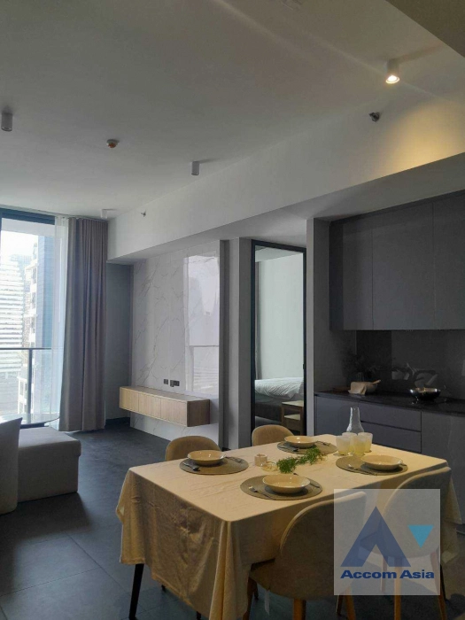  2 Bedrooms  Condominium For Rent in Sathorn, Bangkok  near BTS Chong Nonsi (AA42685)