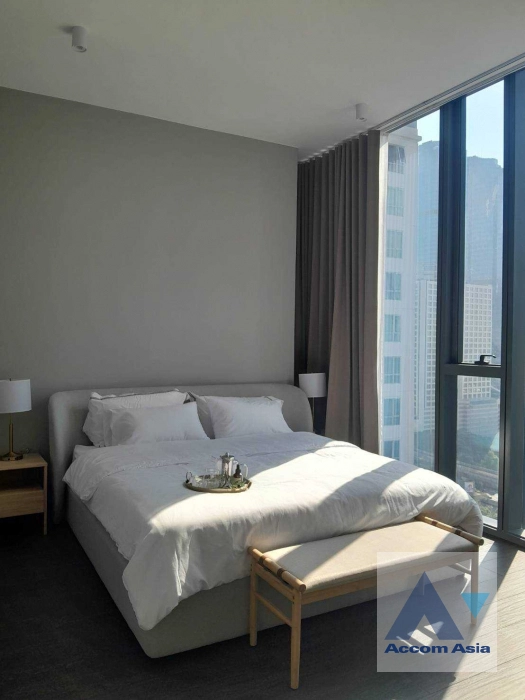  2 Bedrooms  Condominium For Rent in Sathorn, Bangkok  near BTS Chong Nonsi (AA42685)