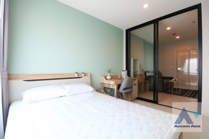 6  1 br Condominium For Sale in Ratchadaphisek ,Bangkok BTS Asok at Life Asoke AA42705