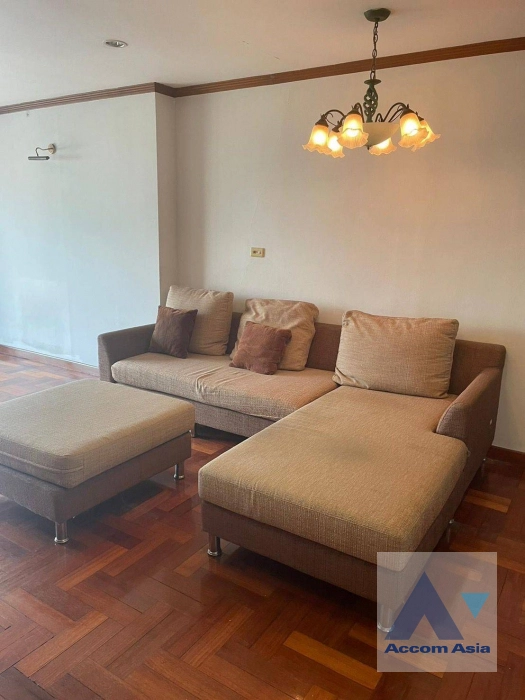  2 Bedrooms  Condominium For Rent in Sukhumvit, Bangkok  near BTS Nana (AA42722)