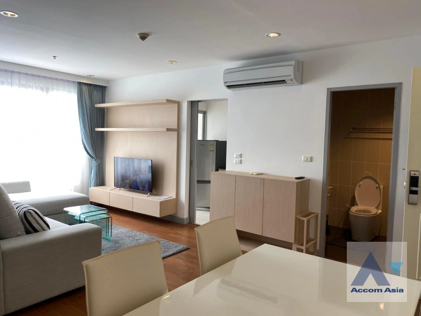  2 Bedrooms  Condominium For Rent in Sukhumvit, Bangkok  near BTS Phrom Phong (AA42724)