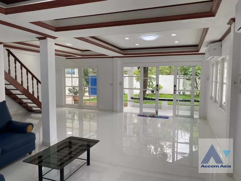 6  4 br House For Rent in Phaholyothin ,Bangkok  45761