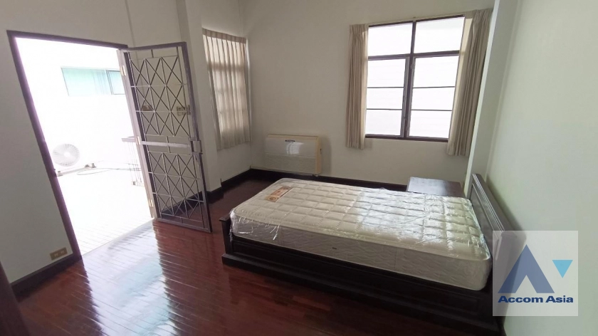 24  3 br House For Rent in Sukhumvit ,Bangkok BTS Asok 4004001