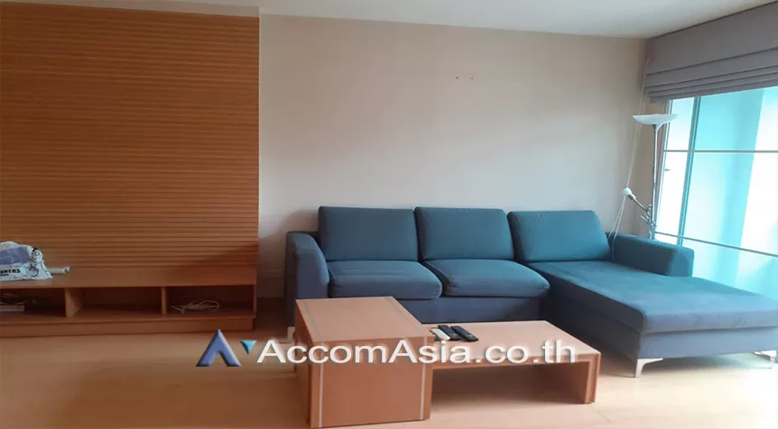  2 Bedrooms  Condominium For Rent in Sukhumvit, Bangkok  near BTS Ekkamai (25903)