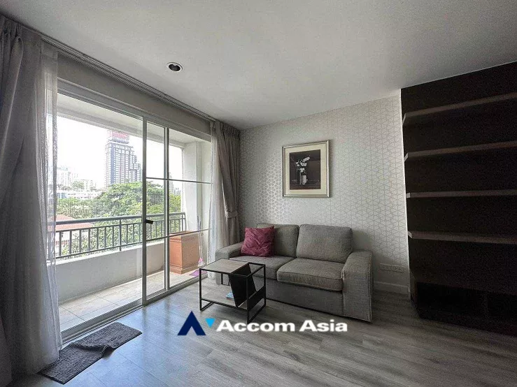  2 Bedrooms  Condominium For Rent in Sukhumvit, Bangkok  near BTS Ekkamai (25906)