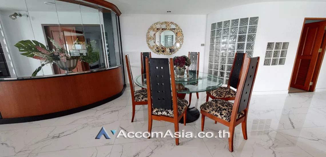 Big Balcony, Pet friendly |  3 Bedrooms  Condominium For Rent in Sukhumvit, Bangkok  near BTS Ekkamai (25914)