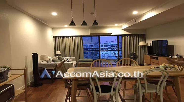  1 Bedroom  Condominium For Rent in Sathorn, Bangkok  near MRT Lumphini (26437)