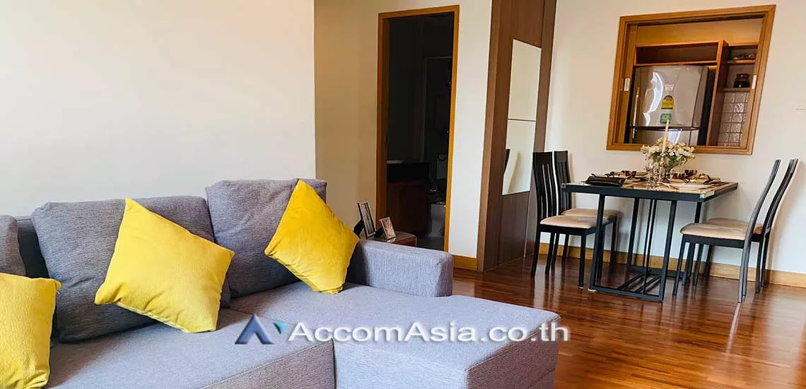  2 Bedrooms  Apartment For Rent in Sukhumvit, Bangkok  near BTS Phrom Phong (16587)