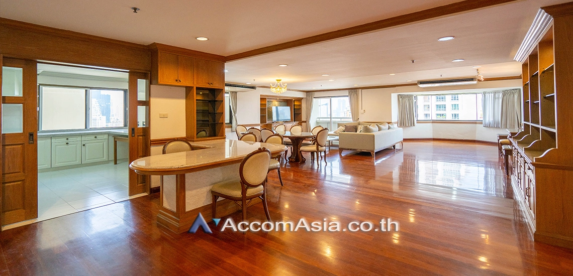  3 Bedrooms  Condominium For Rent in Sukhumvit, Bangkok  near BTS Phrom Phong (26977)