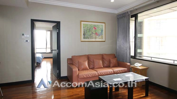  1 Bedroom  Condominium For Rent in Sathorn, Bangkok  near BTS Chong Nonsi - MRT Lumphini (26978)