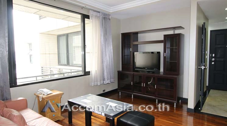  1 Bedroom  Condominium For Rent in Sathorn, Bangkok  near BTS Chong Nonsi - MRT Lumphini (26978)