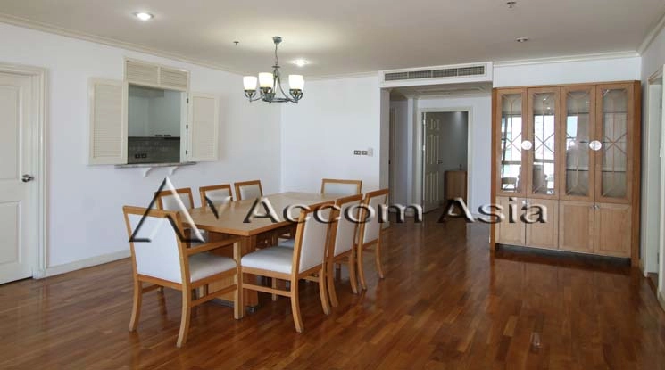 Pet friendly |  3 Bedrooms  Apartment For Rent in Sukhumvit, Bangkok  near BTS Phrom Phong (27006)