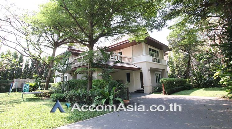  1  4 br House For Rent in Sukhumvit ,Bangkok BTS Thong Lo at Exclusive family compound 57035