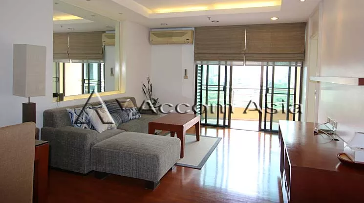  2 Bedrooms  Condominium For Rent in Ploenchit, Bangkok  near BTS Chitlom (27226)