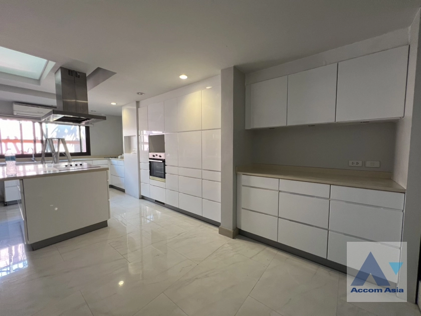 8  4 br House For Rent in Sathorn ,Bangkok BRT Thanon Chan at The Prestigious Residential 27244