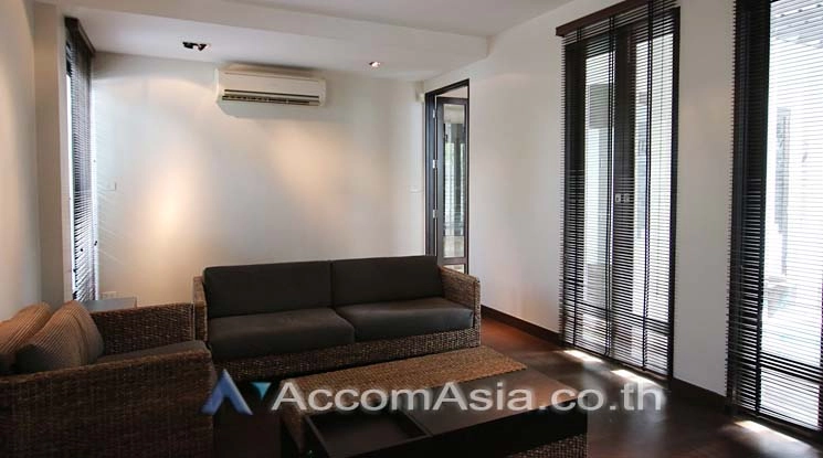  3 Bedrooms  House For Rent in Phaholyothin, Bangkok  (97290)