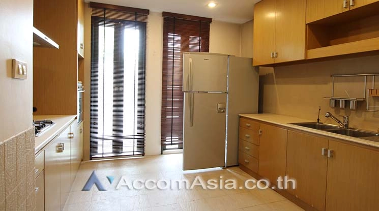  3 Bedrooms  House For Rent in Phaholyothin, Bangkok  (97290)