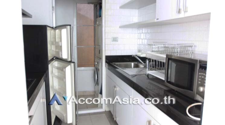  2 Bedrooms  Condominium For Rent in Ploenchit, Bangkok  near BTS Ploenchit (27505)