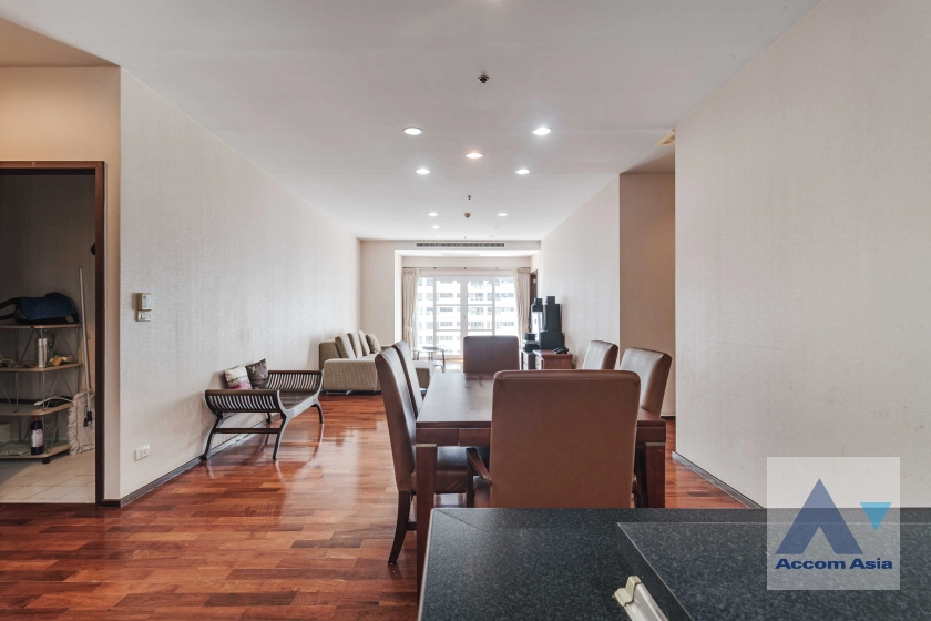  2 Bedrooms  Condominium For Rent & Sale in Sukhumvit, Bangkok  near BTS Thong Lo (27668)