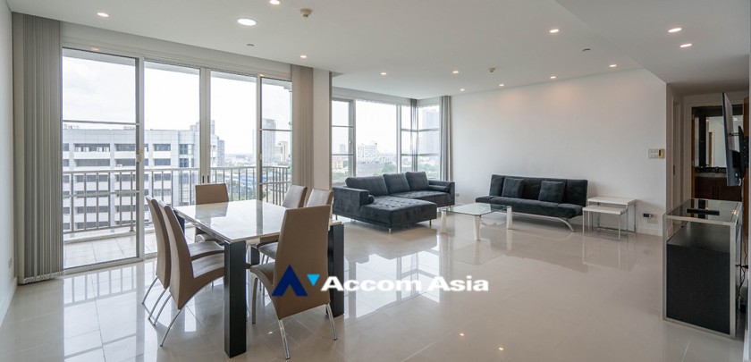 Pet friendly |  3 Bedrooms  Condominium For Rent in Sukhumvit, Bangkok  near BTS Ekkamai (28010)