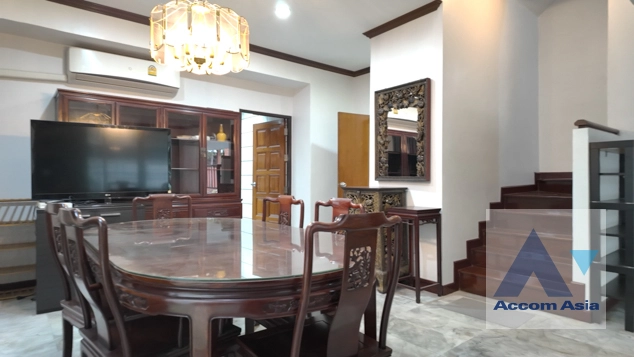 Home Office, Pet friendly |  4 Bedrooms  House For Rent in Sukhumvit, Bangkok  near BTS Phrom Phong (11007401)