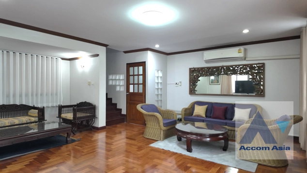 Home Office, Pet friendly |  4 Bedrooms  House For Rent in Sukhumvit, Bangkok  near BTS Phrom Phong (11007401)