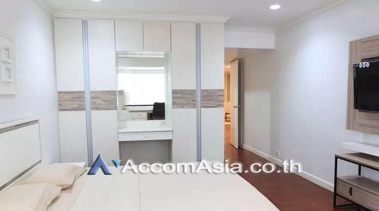  2 Bedrooms  Condominium For Rent in Sukhumvit, Bangkok  near BTS Phrom Phong (28190)