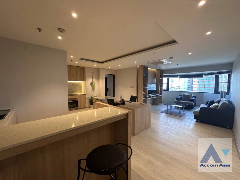  2 Bedrooms  Condominium For Rent in Sukhumvit, Bangkok  near BTS Phrom Phong (28198)