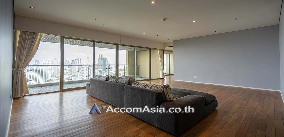 Big Balcony, Pet friendly |  3 Bedrooms  Condominium For Rent in Sukhumvit, Bangkok  near BTS Asok - MRT Sukhumvit (28374)