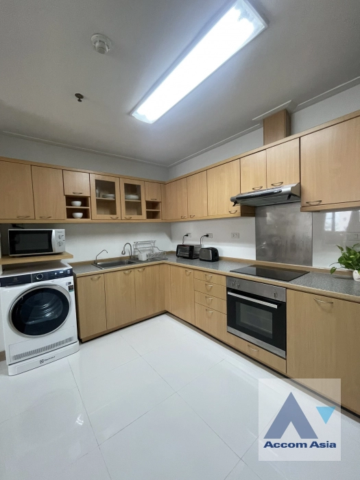  2 Bedrooms  Condominium For Rent & Sale in Sukhumvit, Bangkok  near BTS Phrom Phong (28397)