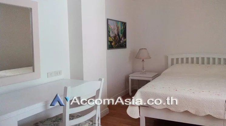  3 Bedrooms  Condominium For Rent in Sukhumvit, Bangkok  near BTS Nana (2031701)