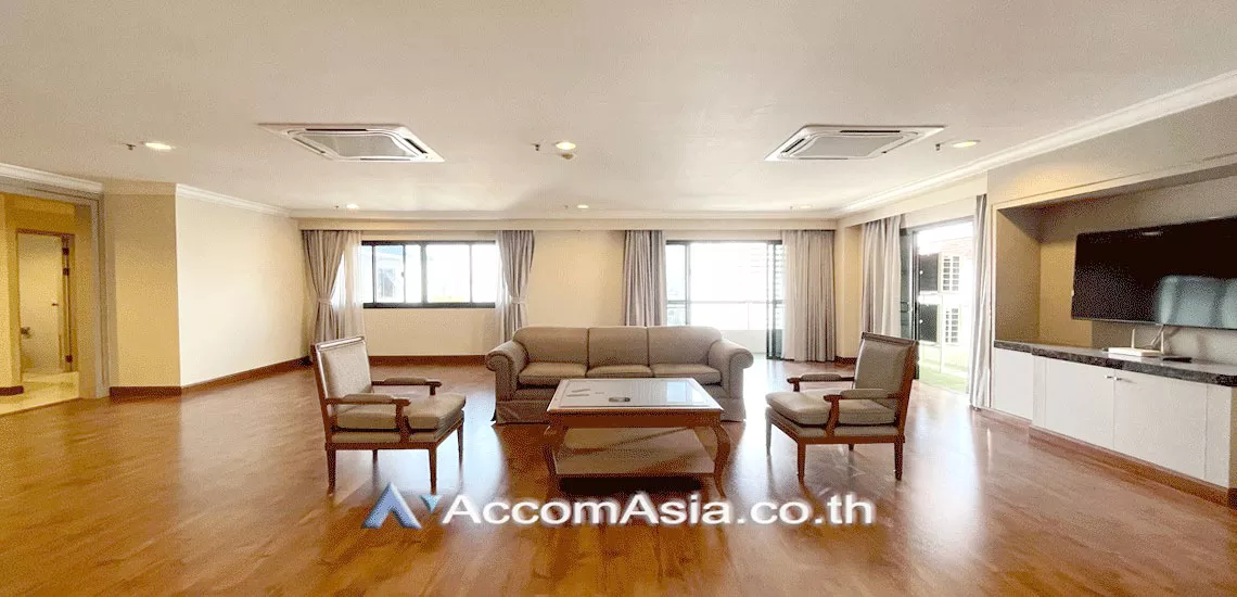 Pet friendly |  3 Bedrooms  Apartment For Rent in Sukhumvit, Bangkok  near BTS Asok - MRT Sukhumvit (18695)