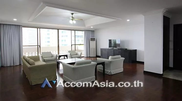  3 Bedrooms  Apartment For Rent in Sukhumvit, Bangkok  near BTS Asok - MRT Sukhumvit (18767)