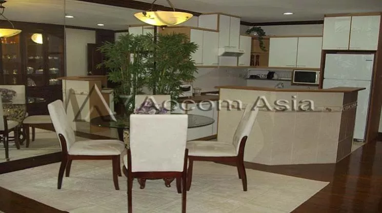  1 Bedroom  Condominium For Rent in Ploenchit, Bangkok  near BTS Ploenchit (28887)