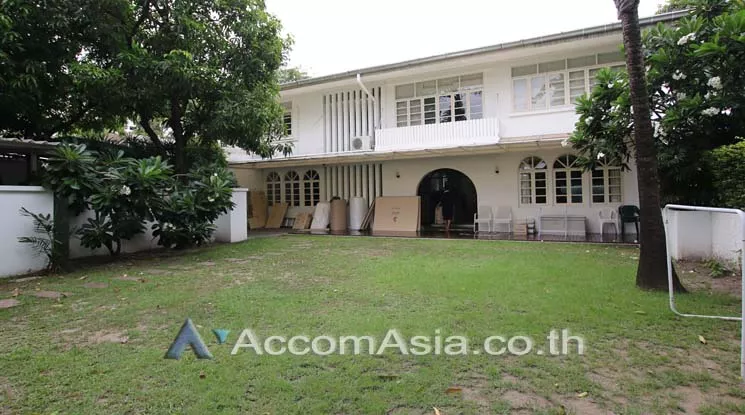4  4 br House For Rent in sukhumvit ,Bangkok BTS Ekkamai 10003301